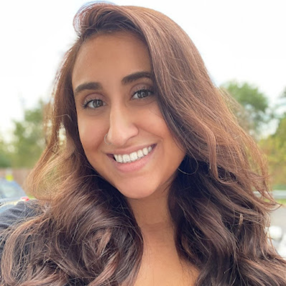 Meet your Posher, Sophia